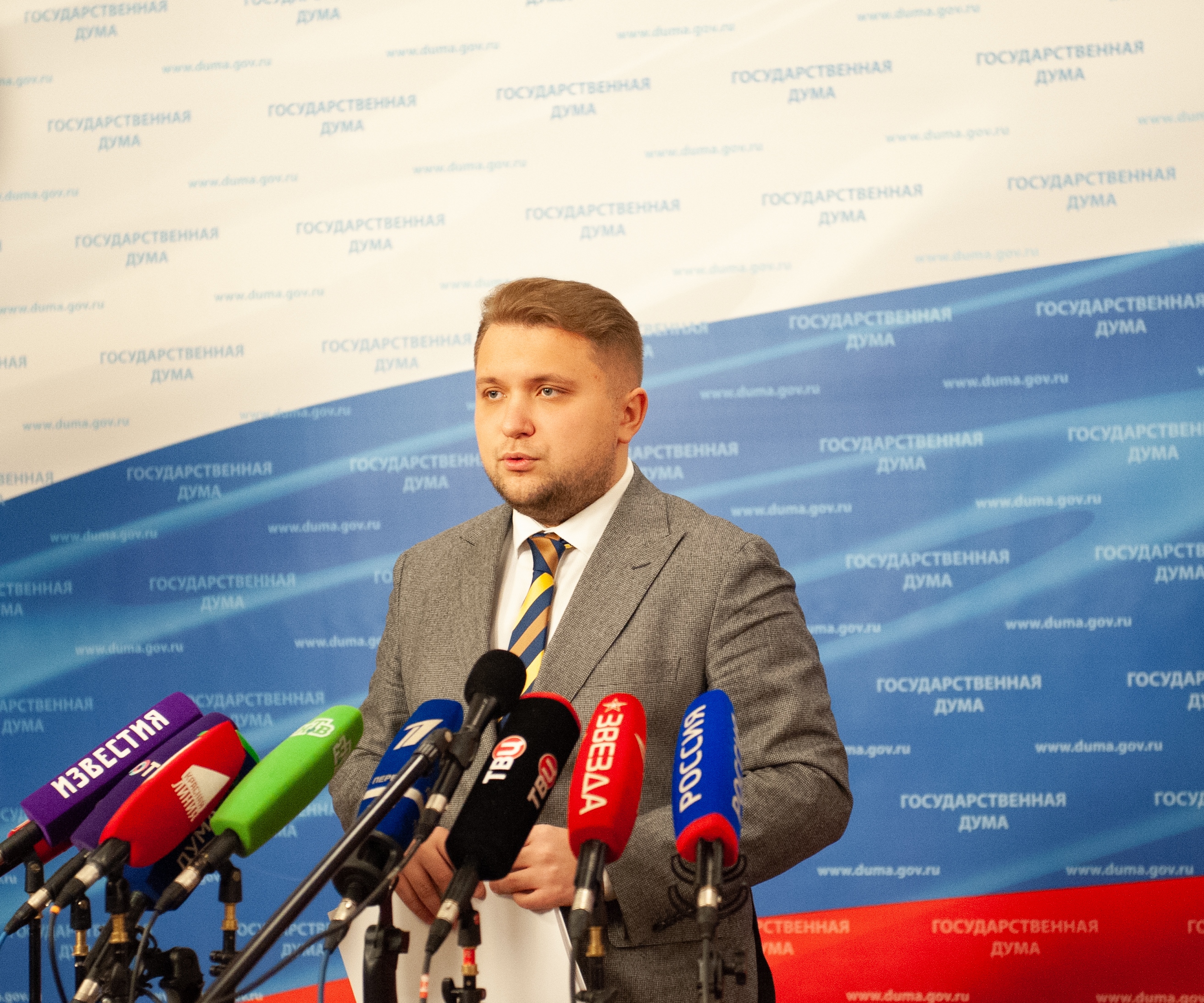 Борис Чернышов предложил поднимать самооценку школьников с помощью Дня родителя-учителя