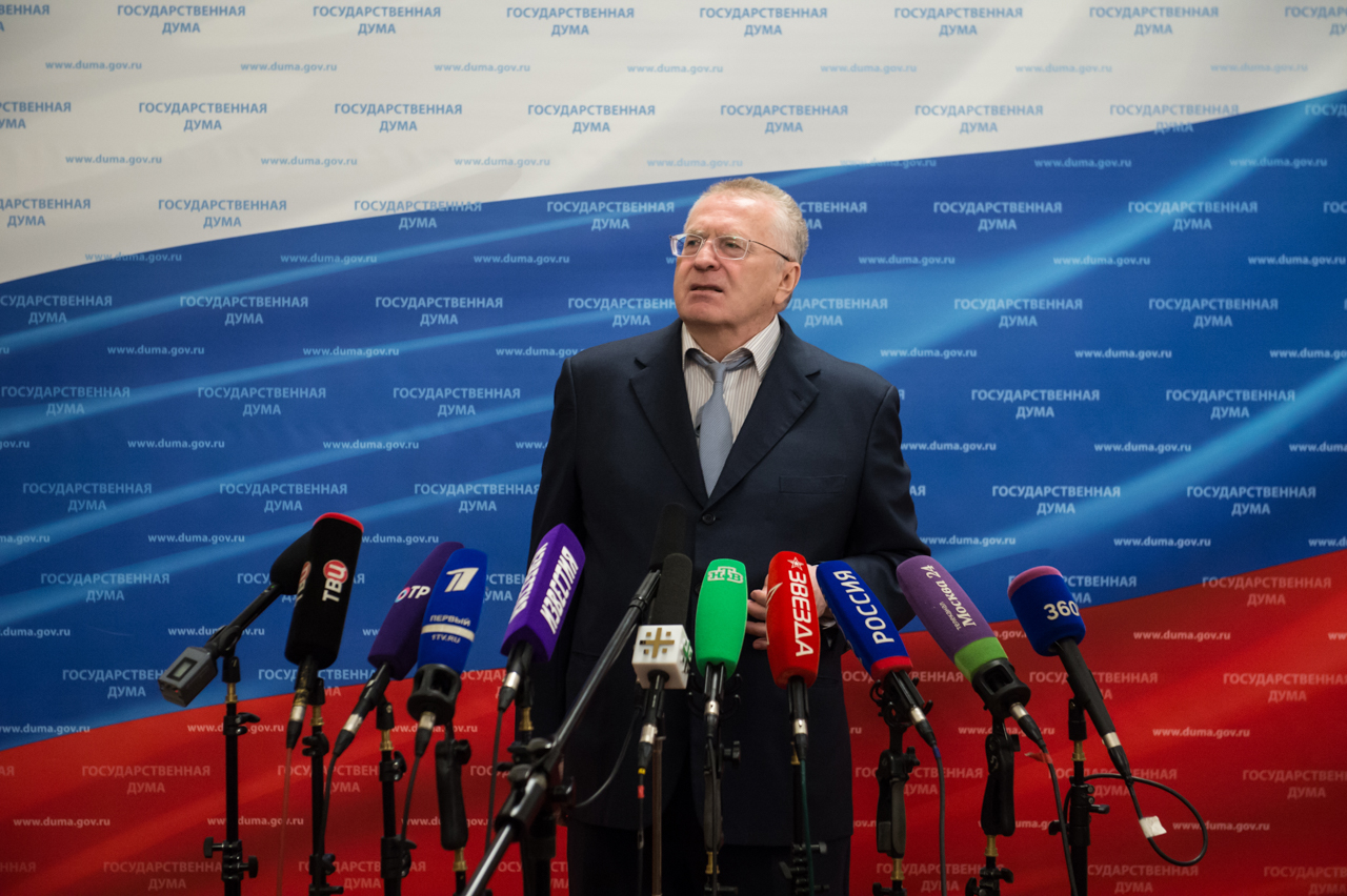 Лидер ЛДПР: нужно вообще убрать «двойки» из системы оценок