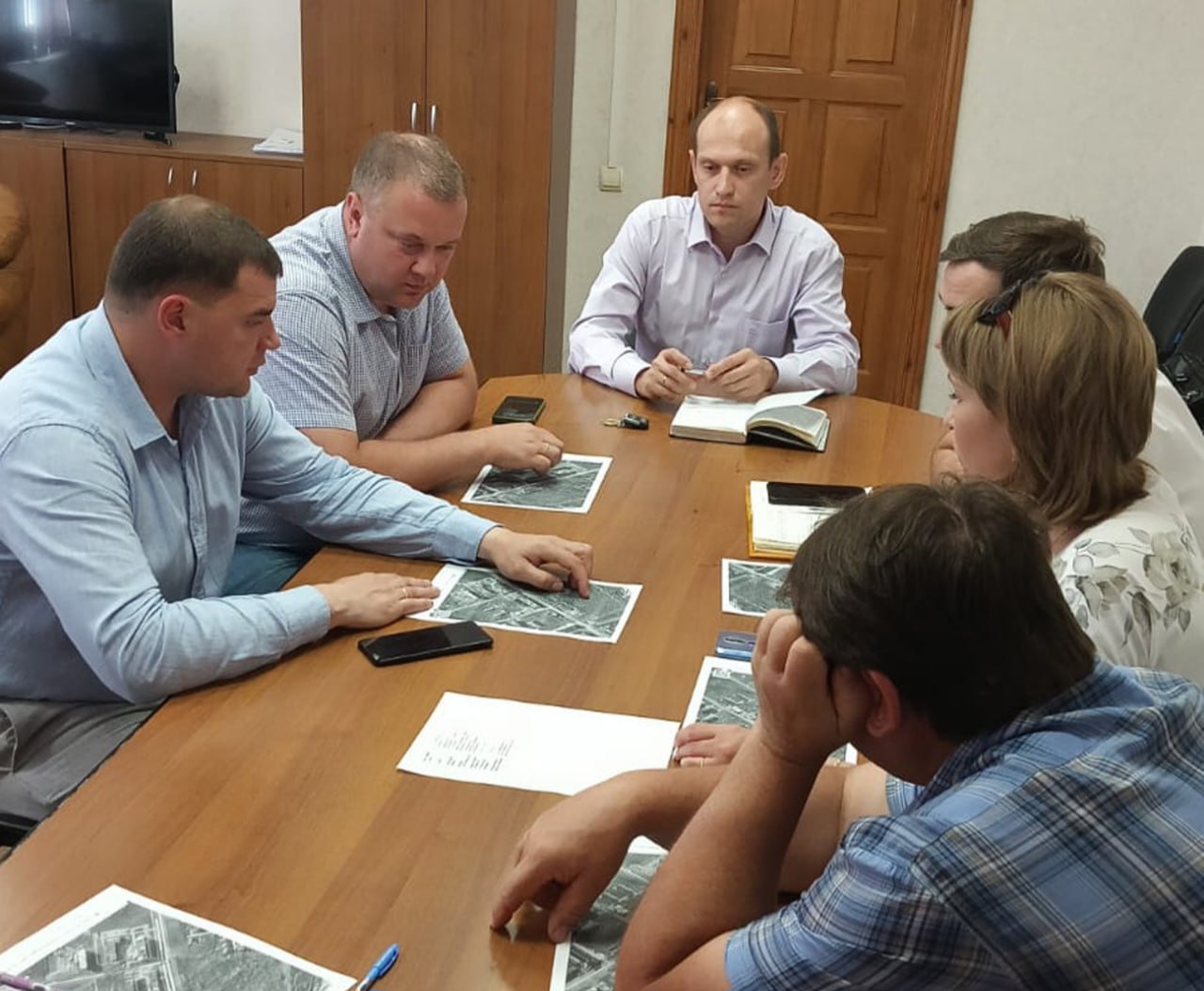 Депутат ЛДПР Александр Стариков принял участие в рабочем совещании по развитию парка в Рыбном