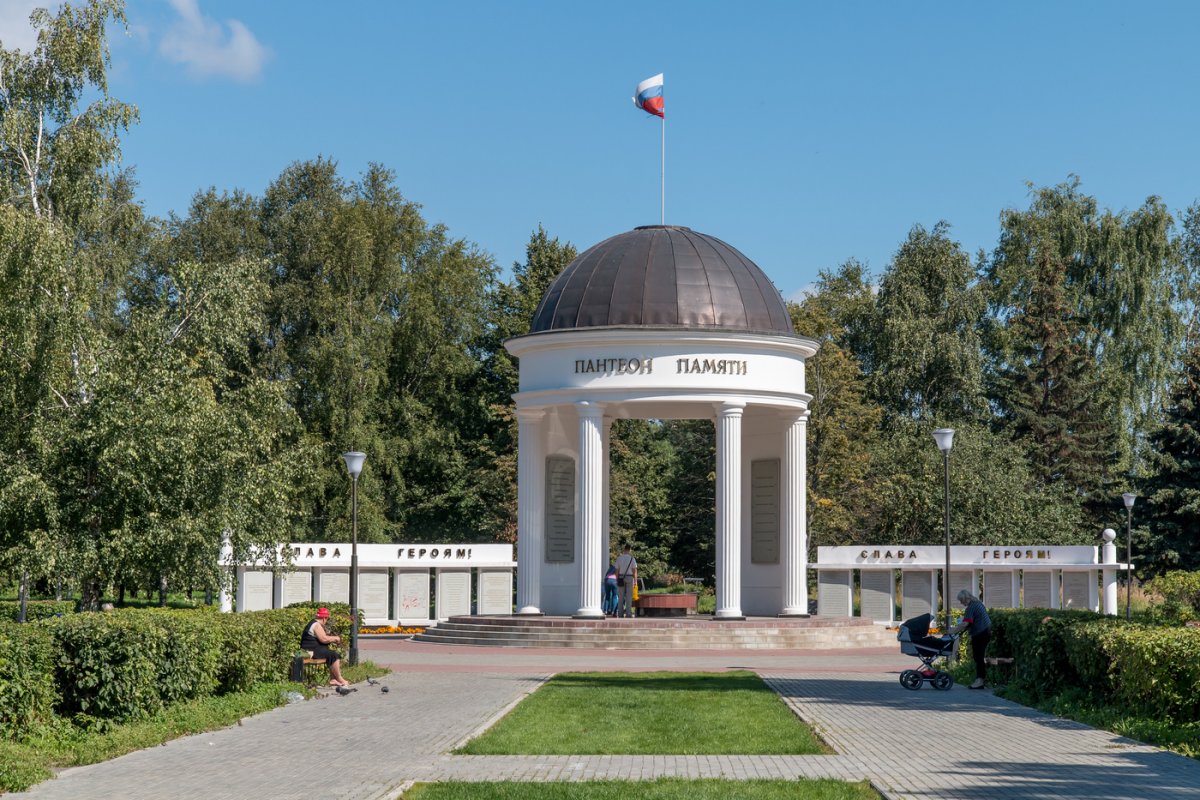 Парк победы тверь фото Тверские партийцы требуют привлечь к ответственности организаторов танцев на Пан