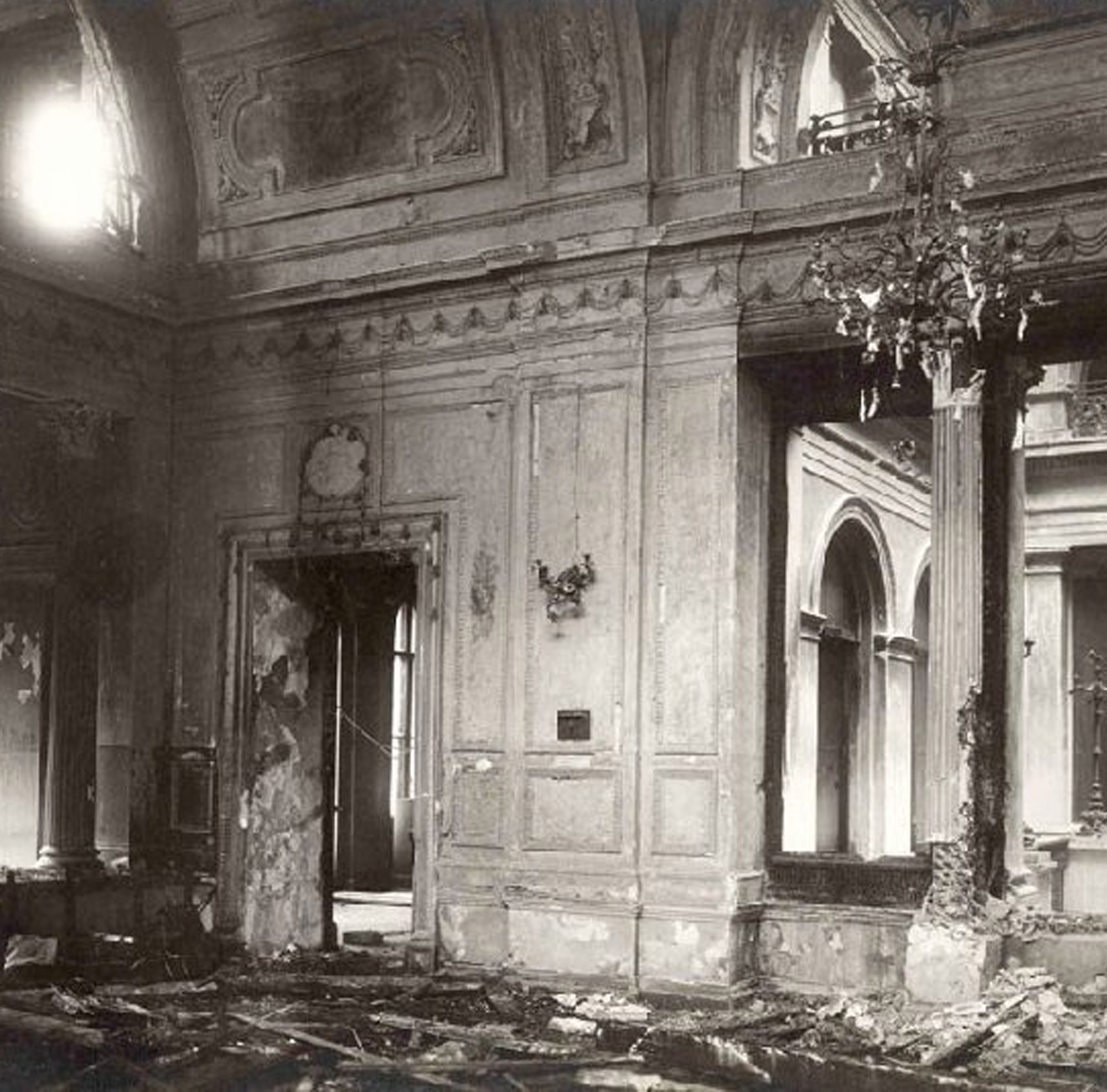 1880 халтурин взрыв в зимнем дворце. Цель взрыва зимнего дворца. Взрыв в зимнем дворце 5 февраля 1880 года. 1880 халтурин взрыв в зимнем дворце. Третий зимний дворец.