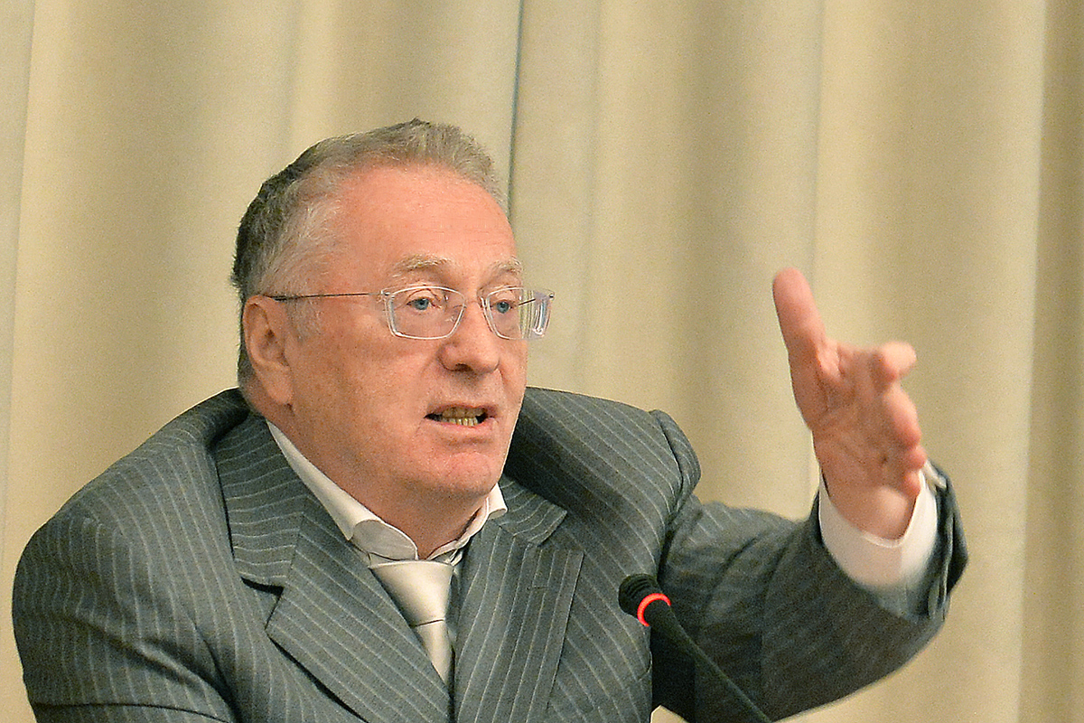 Спасать на Новой Земле надо людей, а не медведей