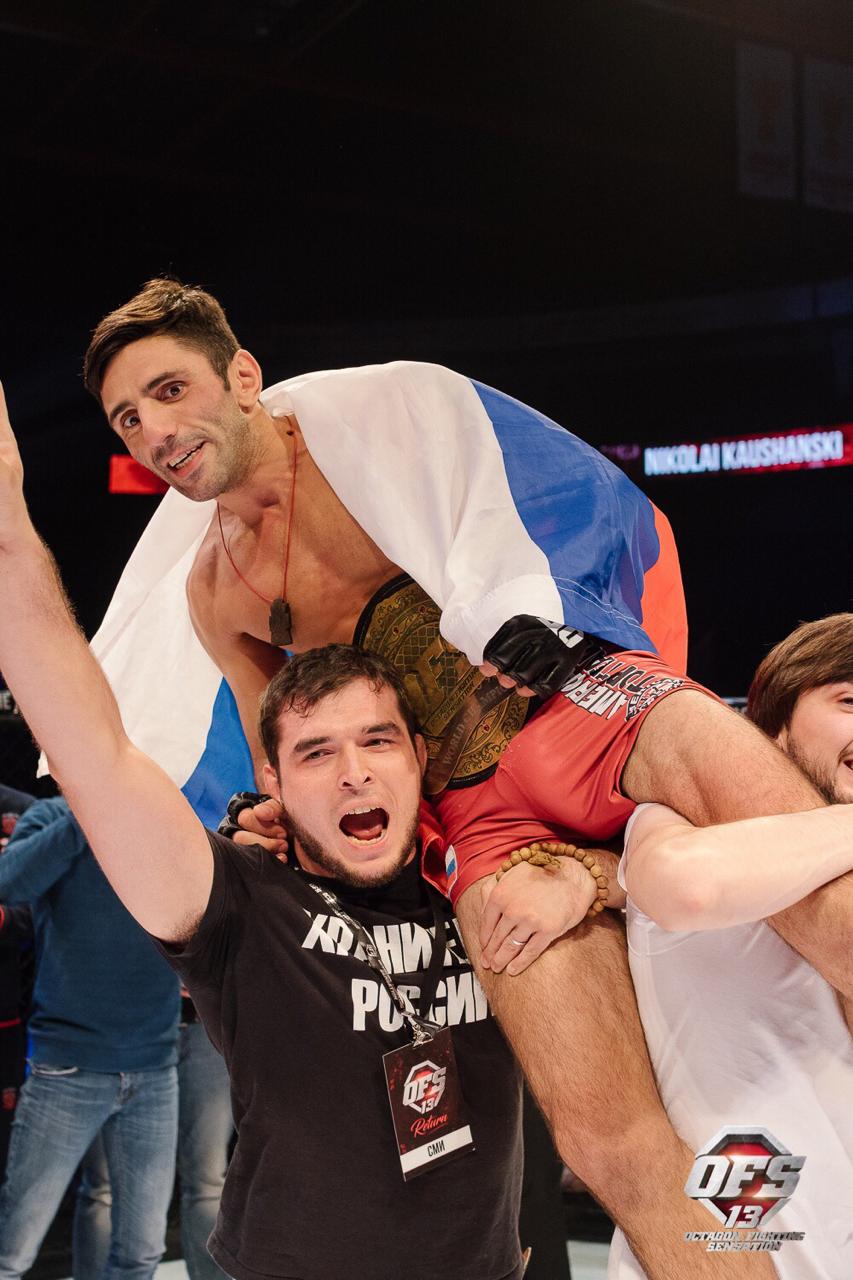 В ЛДПР есть и свои чемпионы мира, и большие победы на ринге!