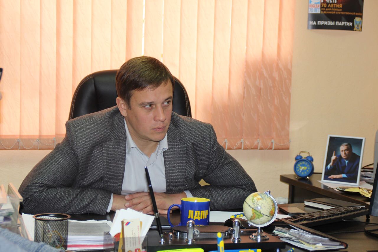 Виталий Пашин: паспорта РФ нашим соотечественникам нужно выдавать без промедления