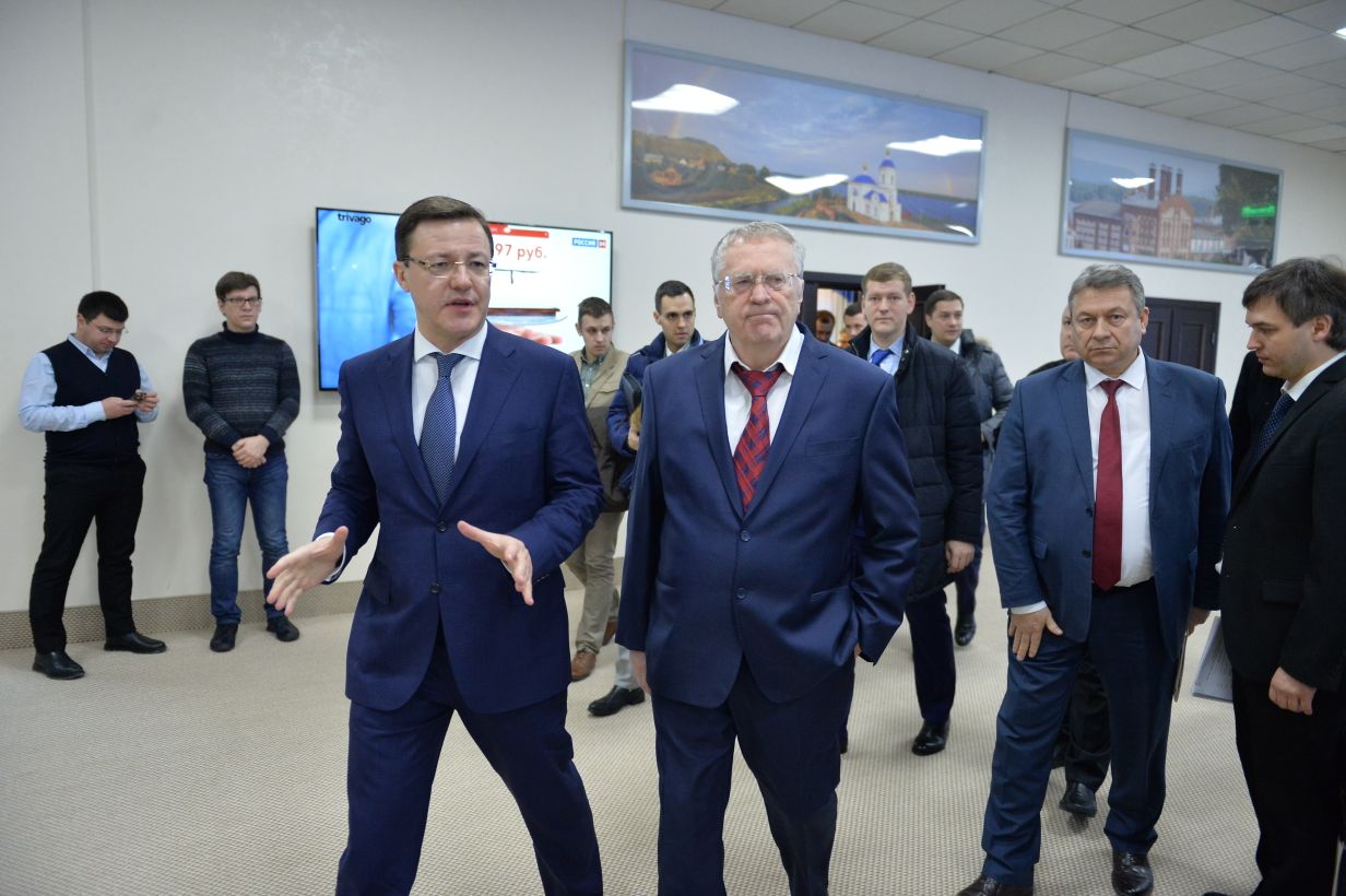 Лидер ЛДПР встретился с руководством Самарской области