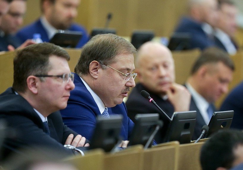 Борис Пайкин поддержал закон об установке отечественных программ в гаджеты