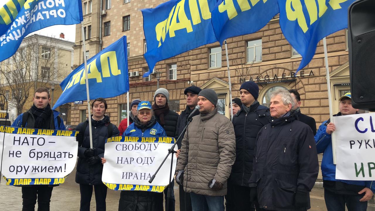 США пора умерить свои амбиции, поскольку их уже ненавидит весь мир, считает Борис Чернышов