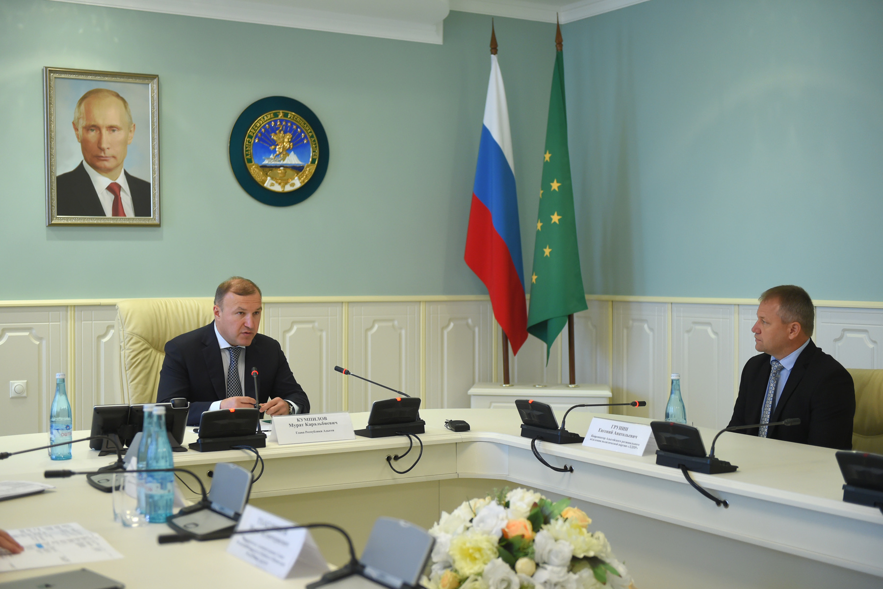 Глава Адыгеи провел рабочую встречу с координатором АРО ЛДПР