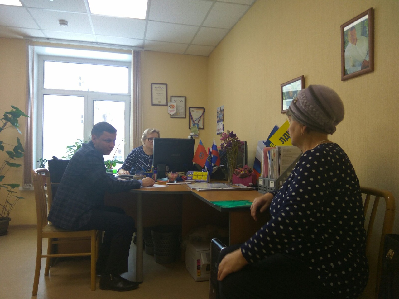 ПОМОЩНИК ДЕПУТАТА ГОСДУМЫ РАБОТАЕТ НА АЛТАЕ