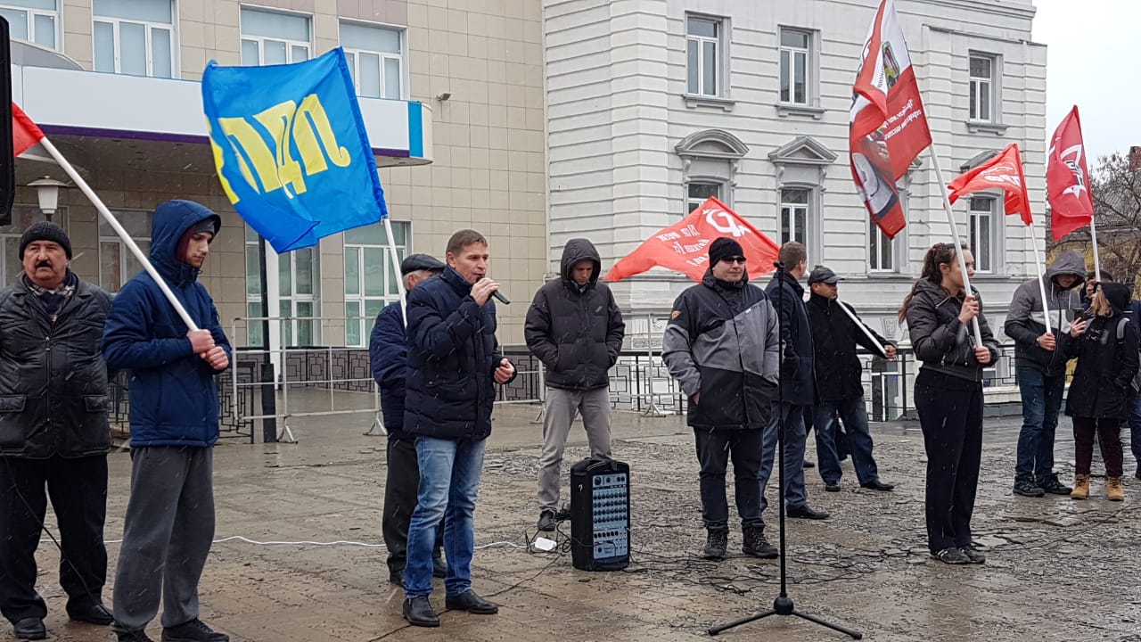 Оппозиция вышла на митинг против главной проблемы россиян – Правительства!