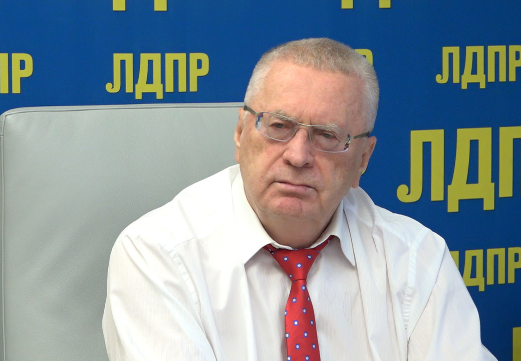 Америка должна пойти по пути самоизоляции, а не будоражить мир