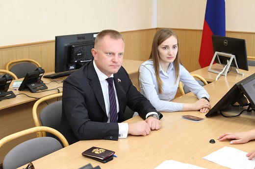 Иван Сухарев подал в ЦИК РБ документы