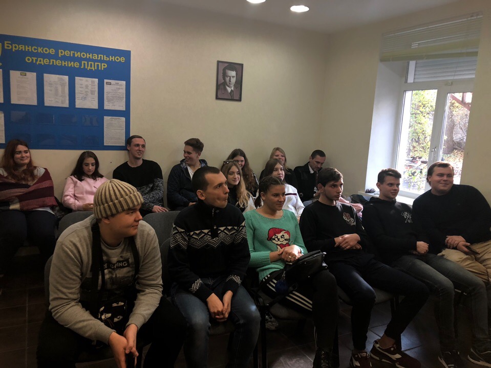 Молодёжь ЛДПР вычислила в своих кругах «Мафию»