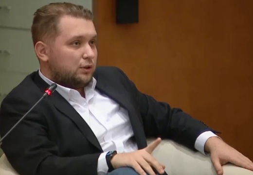 Борис Чернышов заявил о готовности первым получить электронный паспорт в России