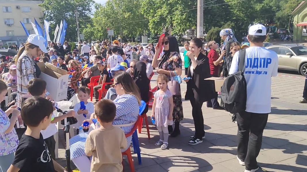 В День защиты детей ЛДПР проведет акцию в парках Махачкалы