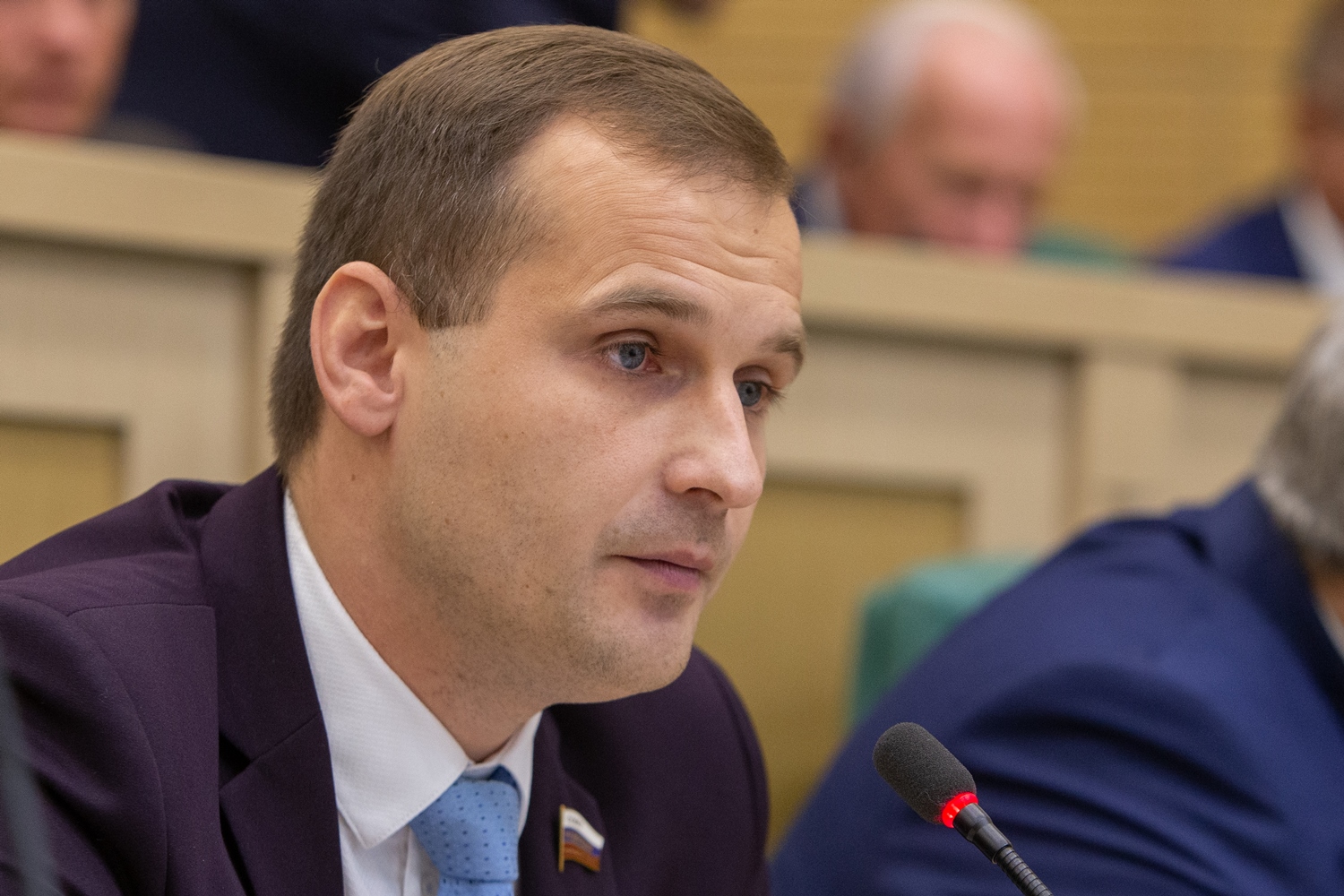 Благодаря Сергею Леонову удалось сократить торговлю снюсом в Смоленской области