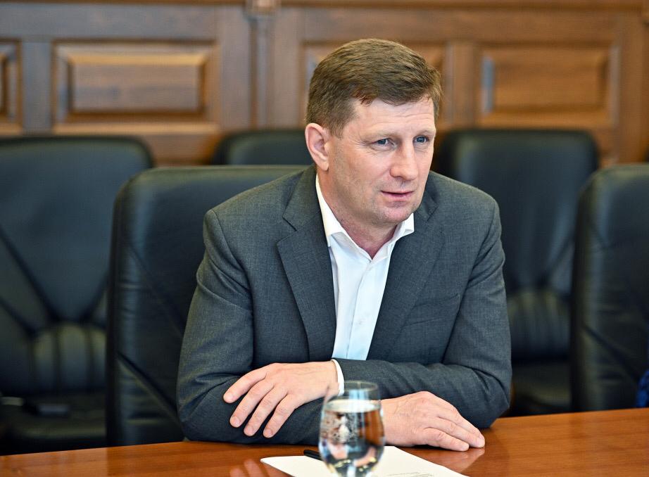 Депутаты и сенаторы от ЛДПР пытаются добиться встречи с Сергеем Фургалом в Лефортово