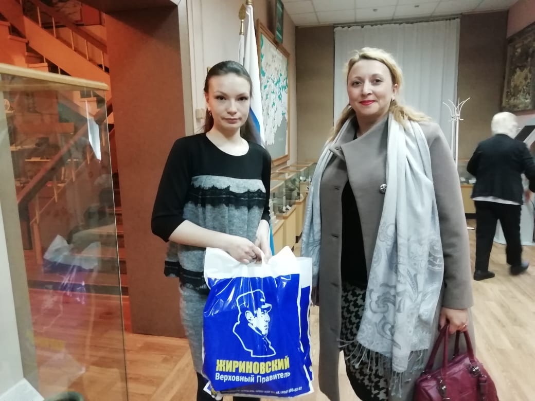 Атрибутику ЛДПР выставят в областном музее