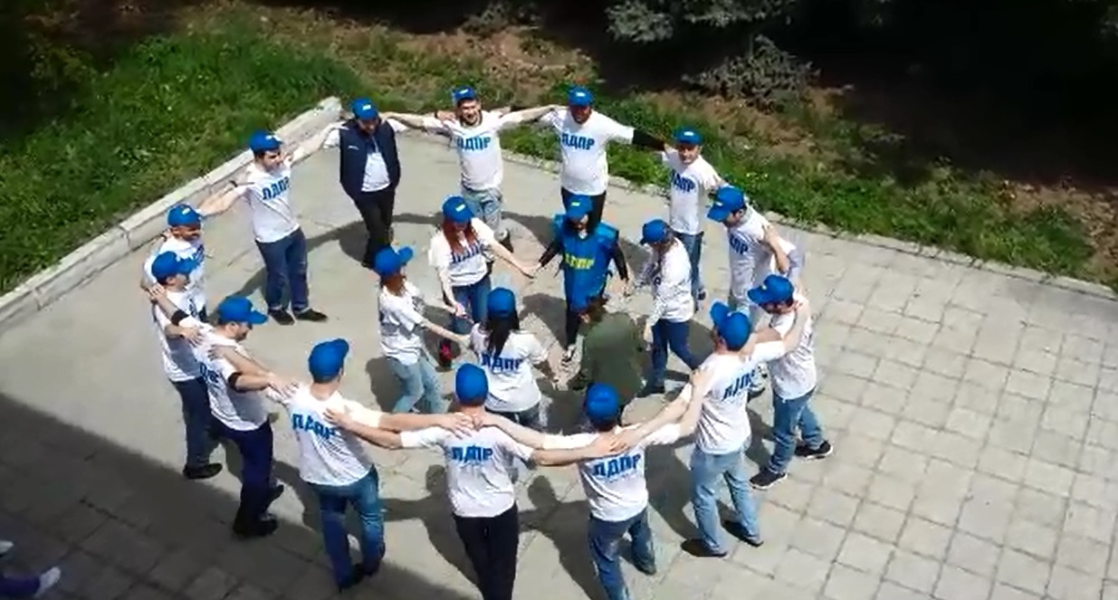 Флешмоб! "МИР! ТРУД! МАЙ!