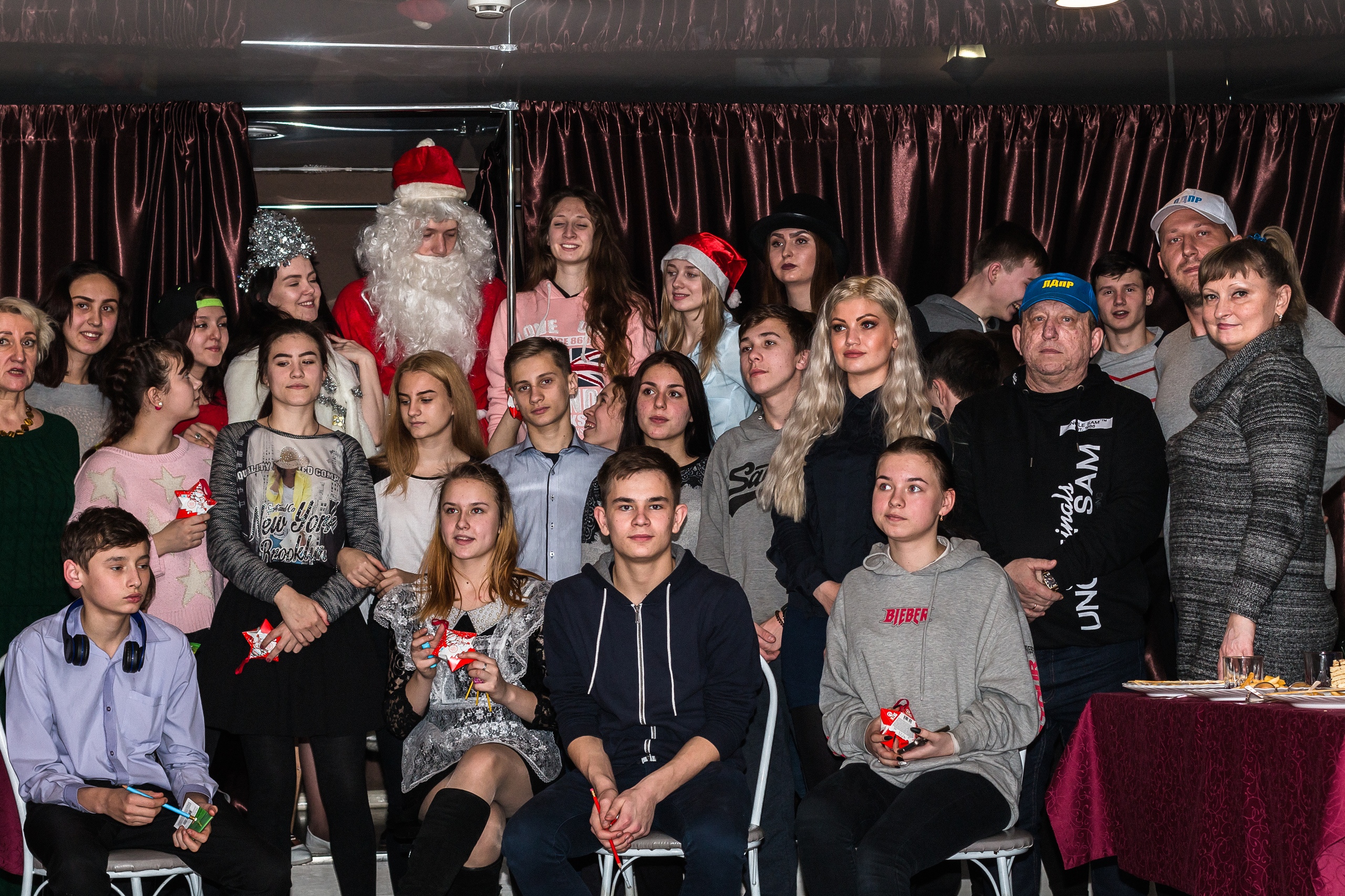 17.12.2018 было организовано праздничное благотворительное мероприятие «Новый год» для детей из детского дома!