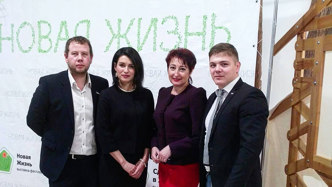 Депутаты Верховного Совета от ЛДПР посетили выставку «Сделано в Хакасии»