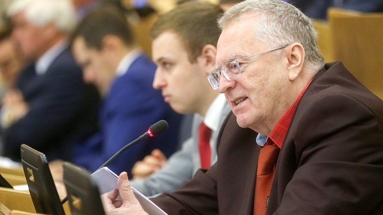 Владимир Жириновский: Власть отбирает и дальневосточников право дожить до пенсии