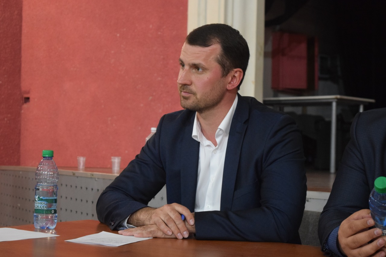 Сергей Зюбр: Погода не останавливает комсомольчан, они приходят избирательные участки