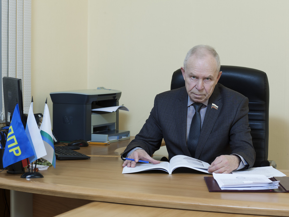 Николай Тюлькин: «Мы требуем от Федерации увеличить размер дотаций на обеспечение школьников горячим питанием»