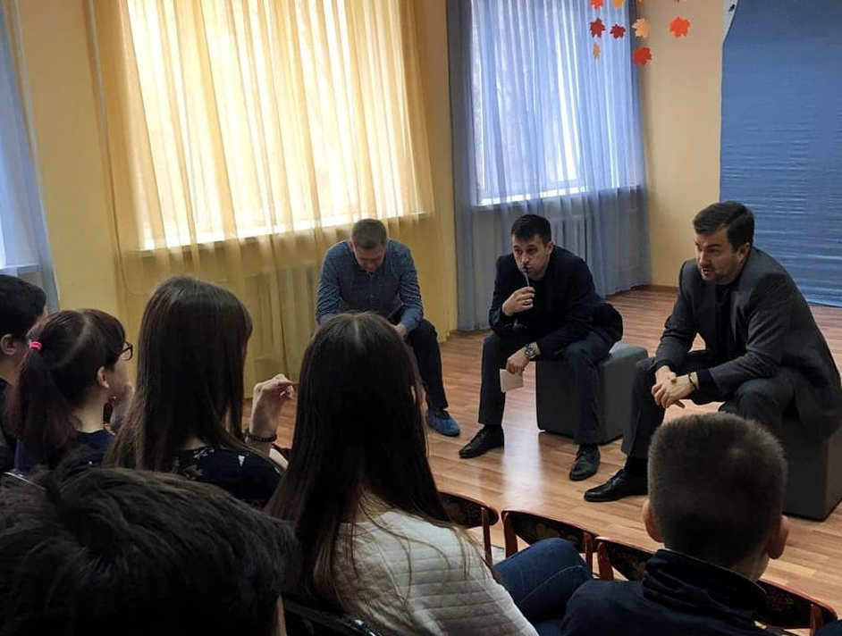 Кирилл Черкасов посетил реабилитационный центр «Вятушка»