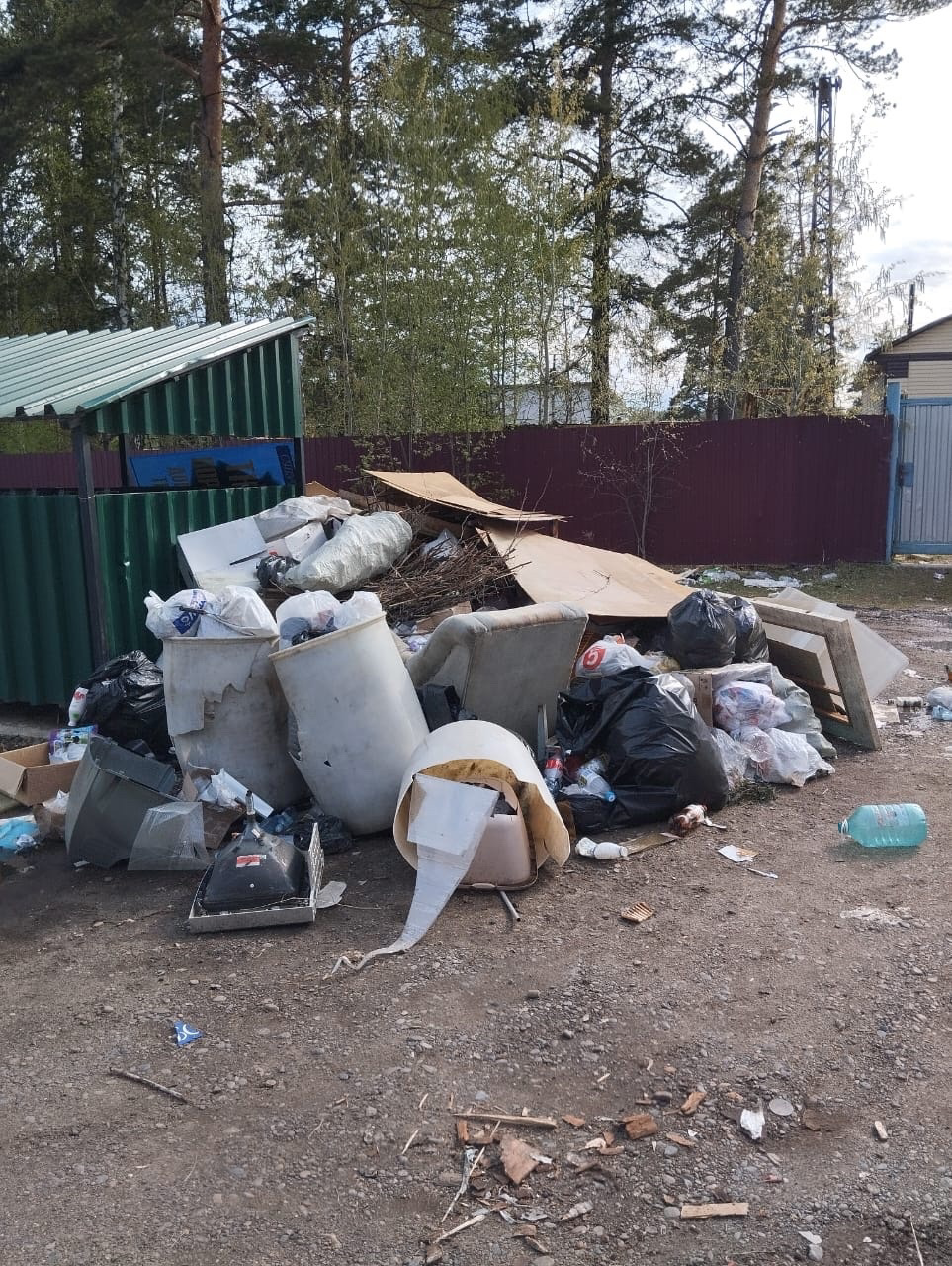 Лесосибирцы пожаловались на плохую работу по вывозу мусора