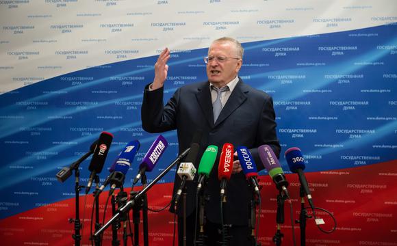 Партия власти оставила без зарплаты депутатов региональных ЗакСо