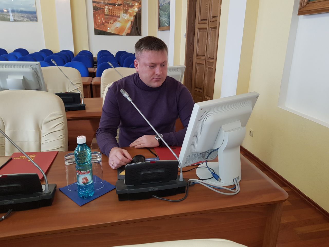 Роман Исаев принял участие в заседании Магаданской городской Думы