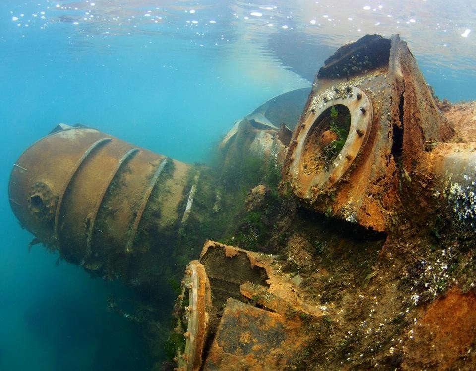 Фото затонувших кораблей и подводных лодок