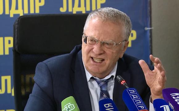 Владимир Жириновский раскритиковал идею вернуть в продажу алкоэнергетики