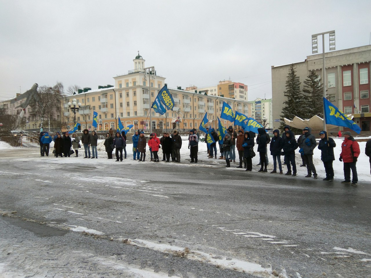 В Саранске прошел митинг в поддержку ВЛАДИМИРА ВОЛЬВИЧА ЖИРИНОВСКОГО!