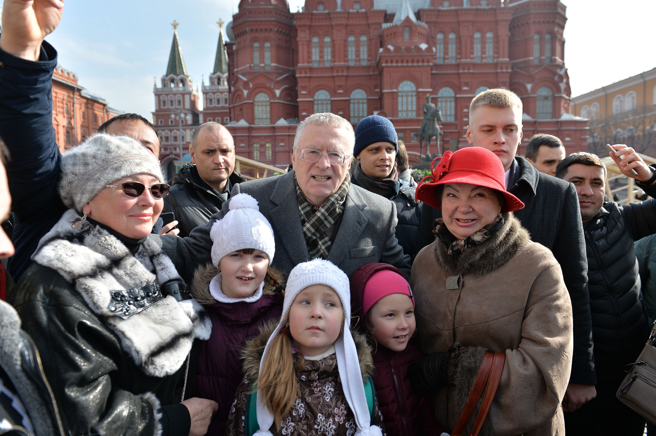 Сегодня Председатель ЛДПР В.В. Жириновский и Координатор МГО ЛДПР Монахов Михаил посетили фестиваль "Крымская весна" на Манежной площади, куда москвичи и гости столицы пришли на праздничные гуляния по случаю пятилетия воссоединения Крыма с Россией!