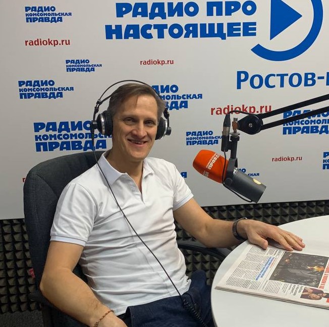 Радио радио ростова. Радио шансон. Ростовские радиоведущие фото. Ростовское радио. Радио 103 ростов.