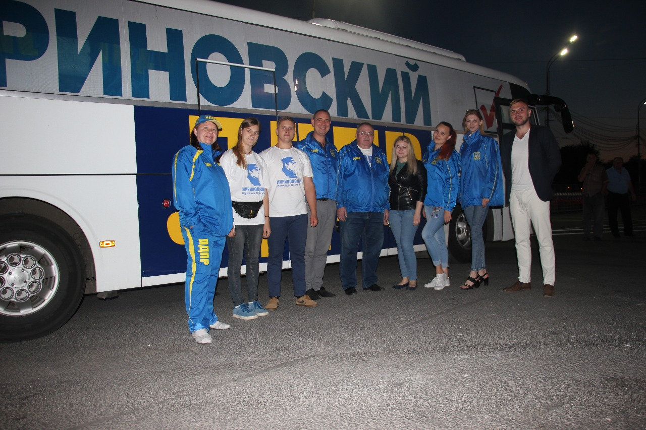 На рязанских дорогах — автобус ЛДПР