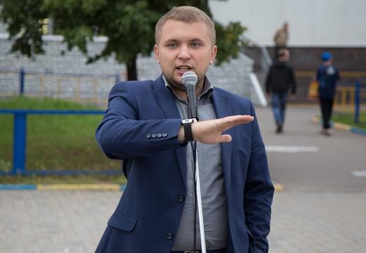 Зампред Комитета ГД по образованию и науке, член Высшего Совета ЛДПР Борис Чернышов проведет 19 июля акцию протеста у посольства США в Москве