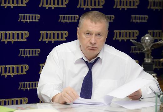 Лидер ЛДПР: нельзя решать финансовые вопросы за счет здоровья граждан