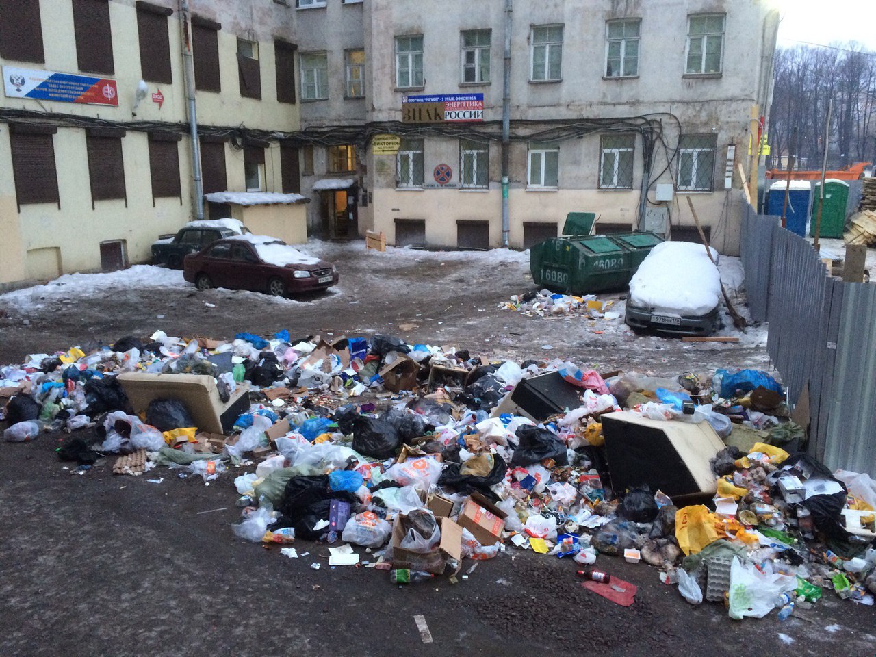 Горячая линия: Петербург - бескультурная столица?
