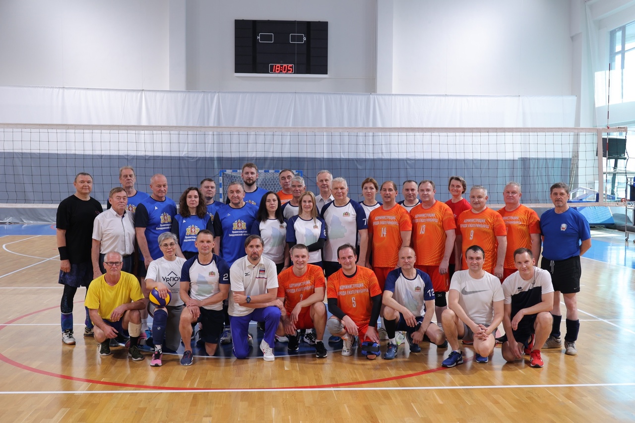 Депутат Александр Каптюг принял участие в товарищеской игре по волейболу