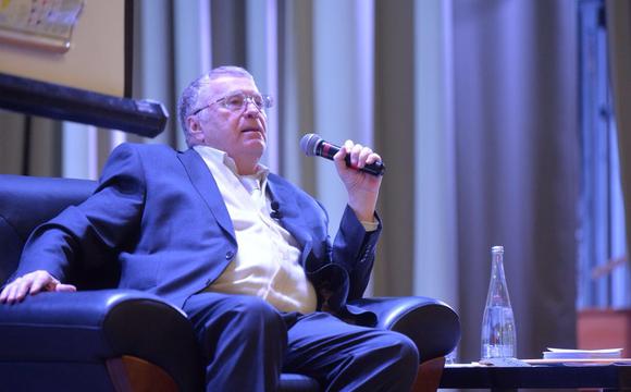 Владимир Жириновский: мы выбираем президента страны, здесь шутить нельзя