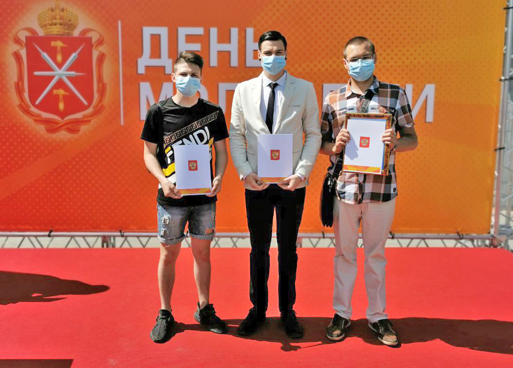 Волонтеров ЛДПР наградили за бескорыстный вклад в акцию взаимопомощи "Мы Вместе"