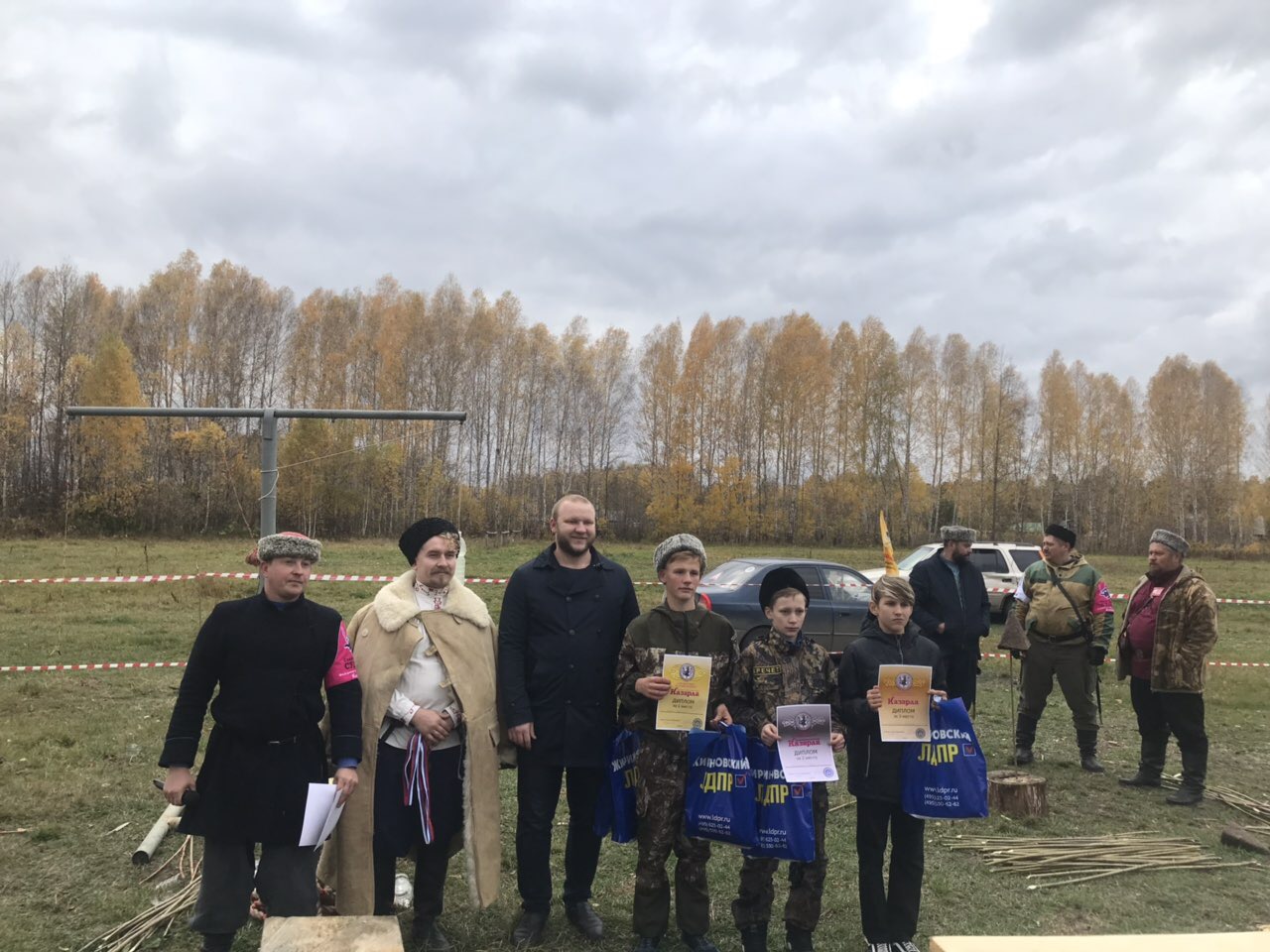 Депутат МО Тюнево Николай Бакланов принял участие в организации состязаний сибирского казачьего войска