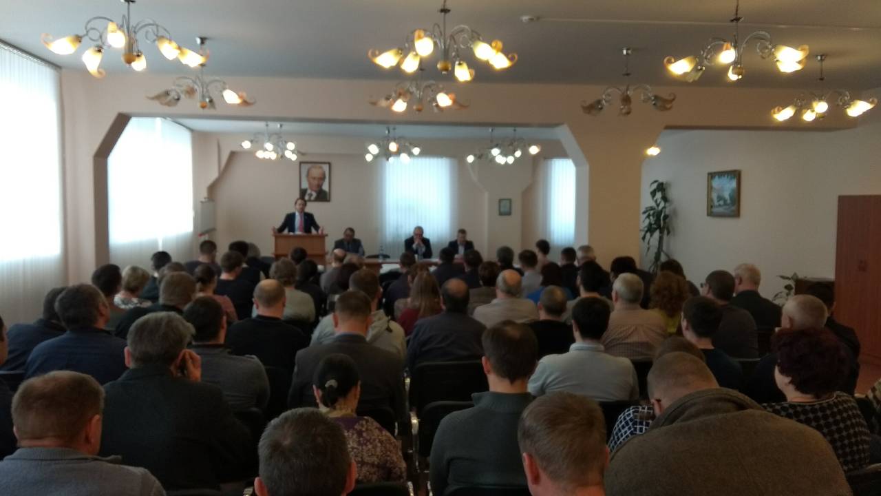 Владимир Сысоев провел встречу с трудовым коллективом Тюменского аккумуляторного завода
