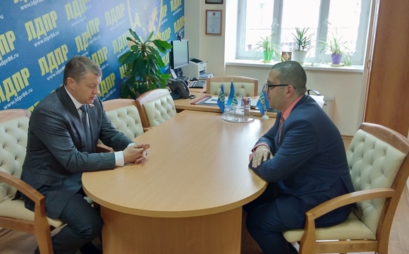 Евгений Марков поддержал законодательное определение повышение возраста молодых граждан в ХМАО