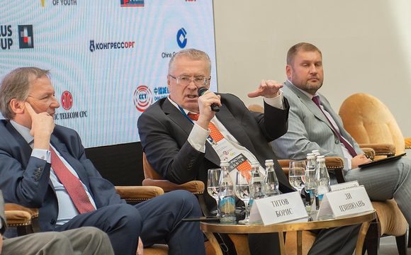 В отношениях России и Китая должен соблюдаться баланс интересов