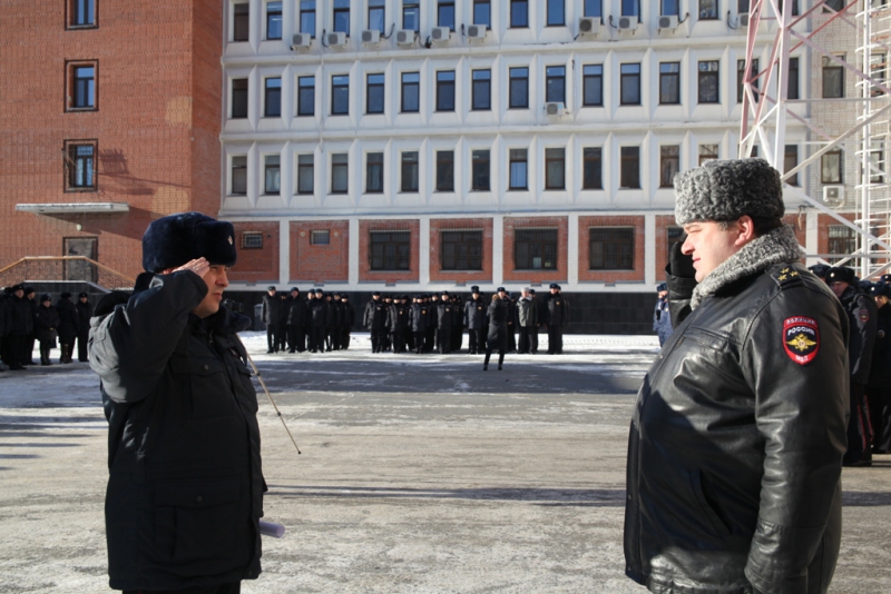 Виктор Сысун интересуется укомплектованием профессиональными кадрами органов внутренних дел в Югре.