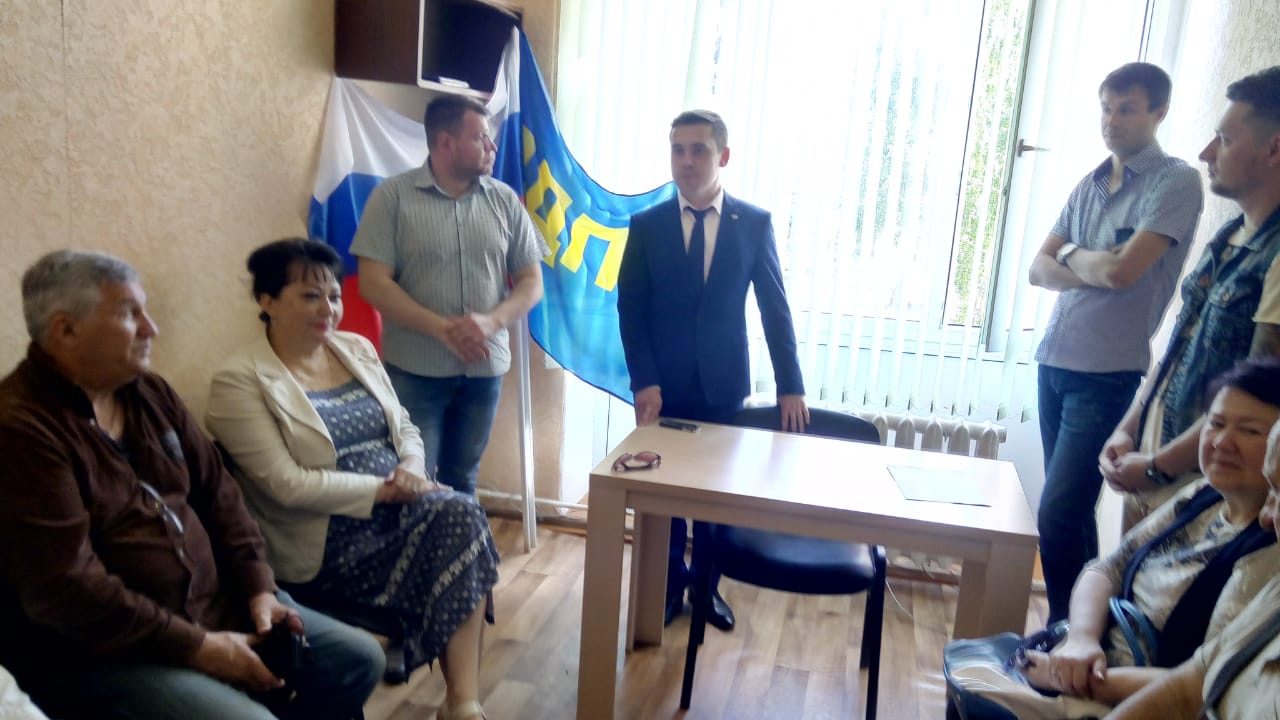 ЛДПР готовит кандидатов к выборам во Фроловском районе